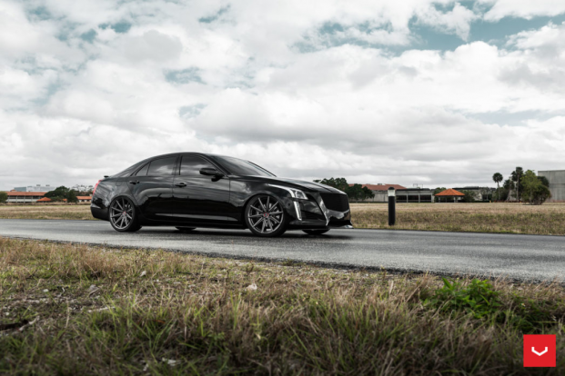 Cadillac CTS-V   Vossen VFS-10