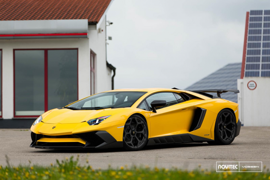 Lamborghini Aventador �� ������ 