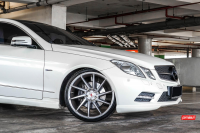 ���� ������� Vossen: Mercedes E-Class �� ������ Vossen VPS-310T