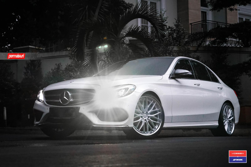 Mercedes Benz C Class   VWS2