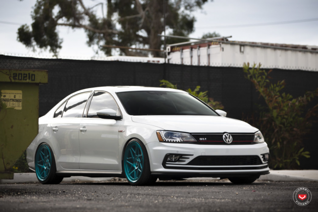 VW Jetta   Vossen LC-109T