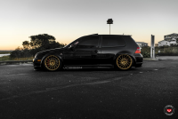   Vossen: VW Golf   Vossen VPS-305T