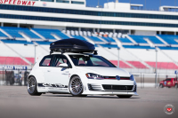 ���� ������� Vossen: VW Golf �� ������ Vossen LC-106