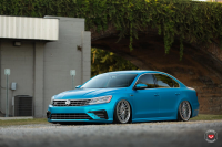 ���� ������� Vossen: Volkswagen Passat �� ������ Vossen LC-106T